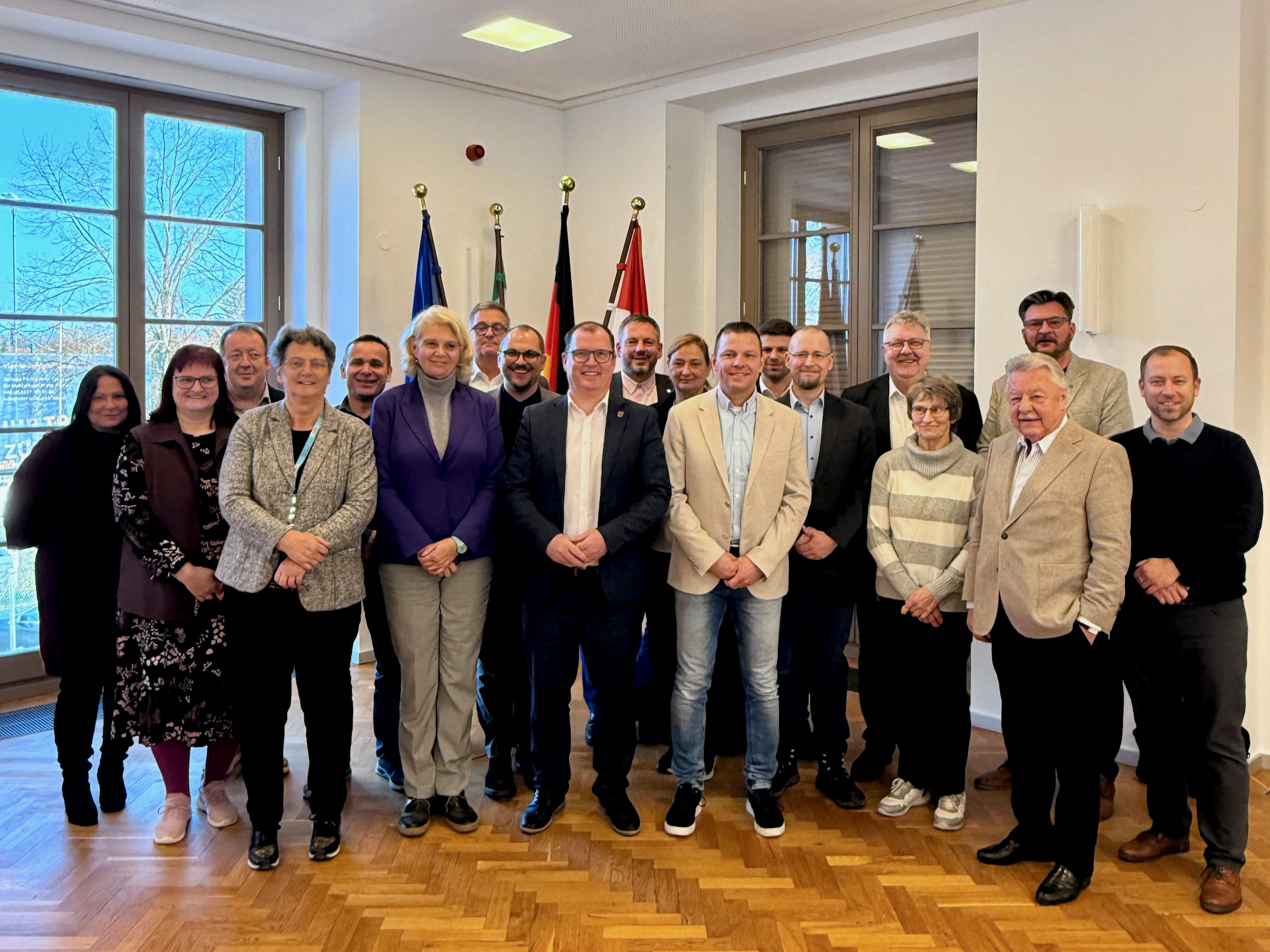 Der neue Kreisvorstand der CDU Potsdam-Mittelmark mit der Bundestagsabgeordneten Dr. Saskia Ludwig und dem Ehrenvorsitzendem Dr. Wolfgang Hackel.